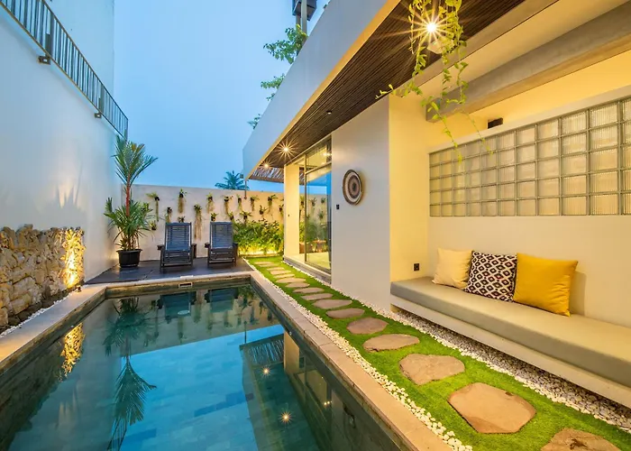 Villa Rooftop Art