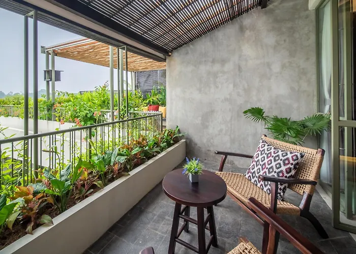 Rooftop Art Villa Ubud (Bali)