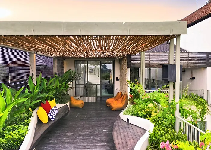 Rooftop Art Villa Ubud (Bali)
