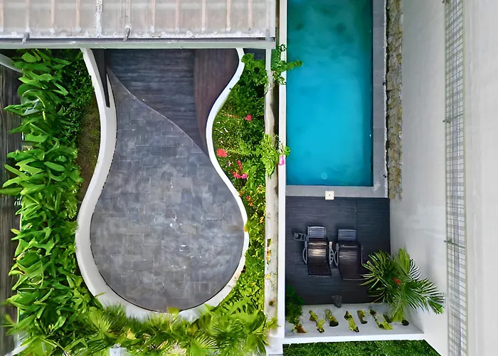 Rooftop Art Villa *