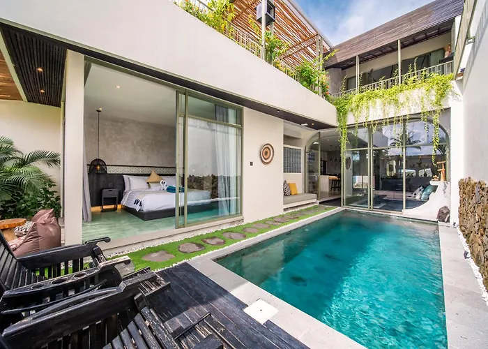Rooftop Art Villa *